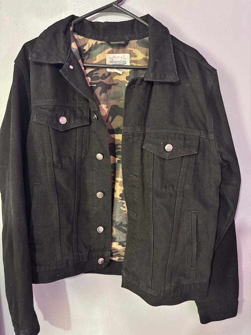 American Quality Craftsmanship Black Denim Jacket with Camouflage Lining M